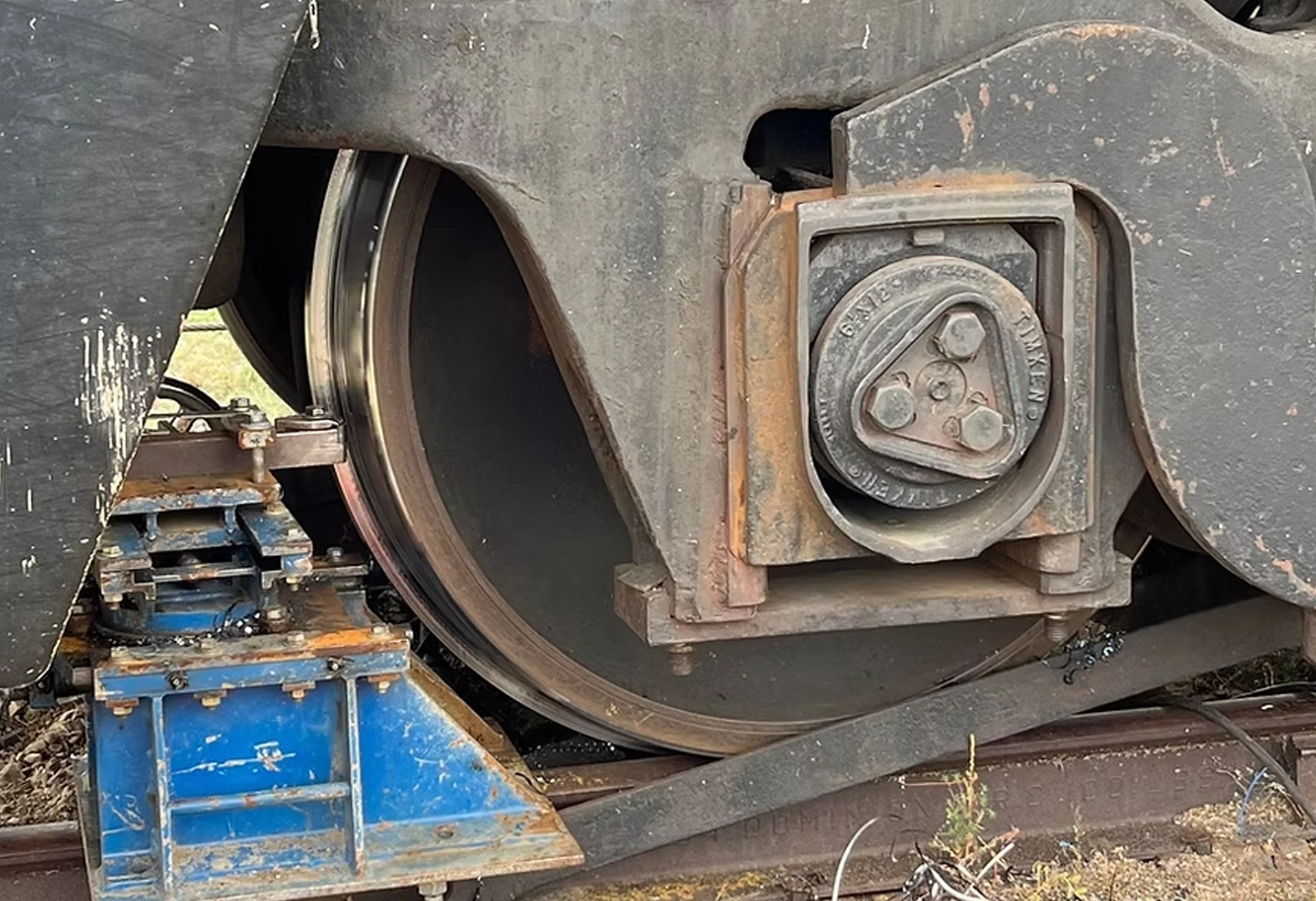 SATLOCO SERVICES Maintenance